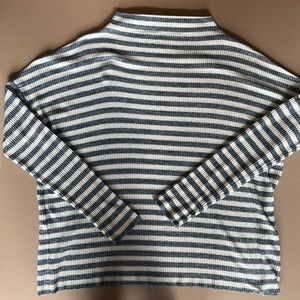 Lucky Brand Lightweight Blue and White Stripe Sweater